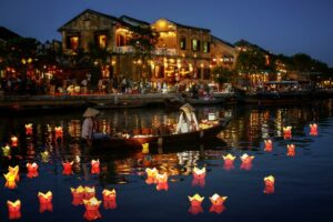 Top 10 Must-Visit Destinations in Vietnam That Attract International Travelers 7 hoi an gd659f3b8f 1920 1280x853 1